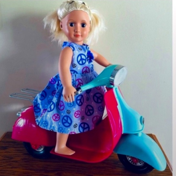 Our Generation Doll + Bike Scooter Like New - Picture 1 of 8